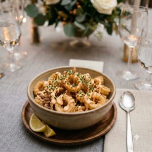 fried-calamari-with-sweet-sriracha-aioli